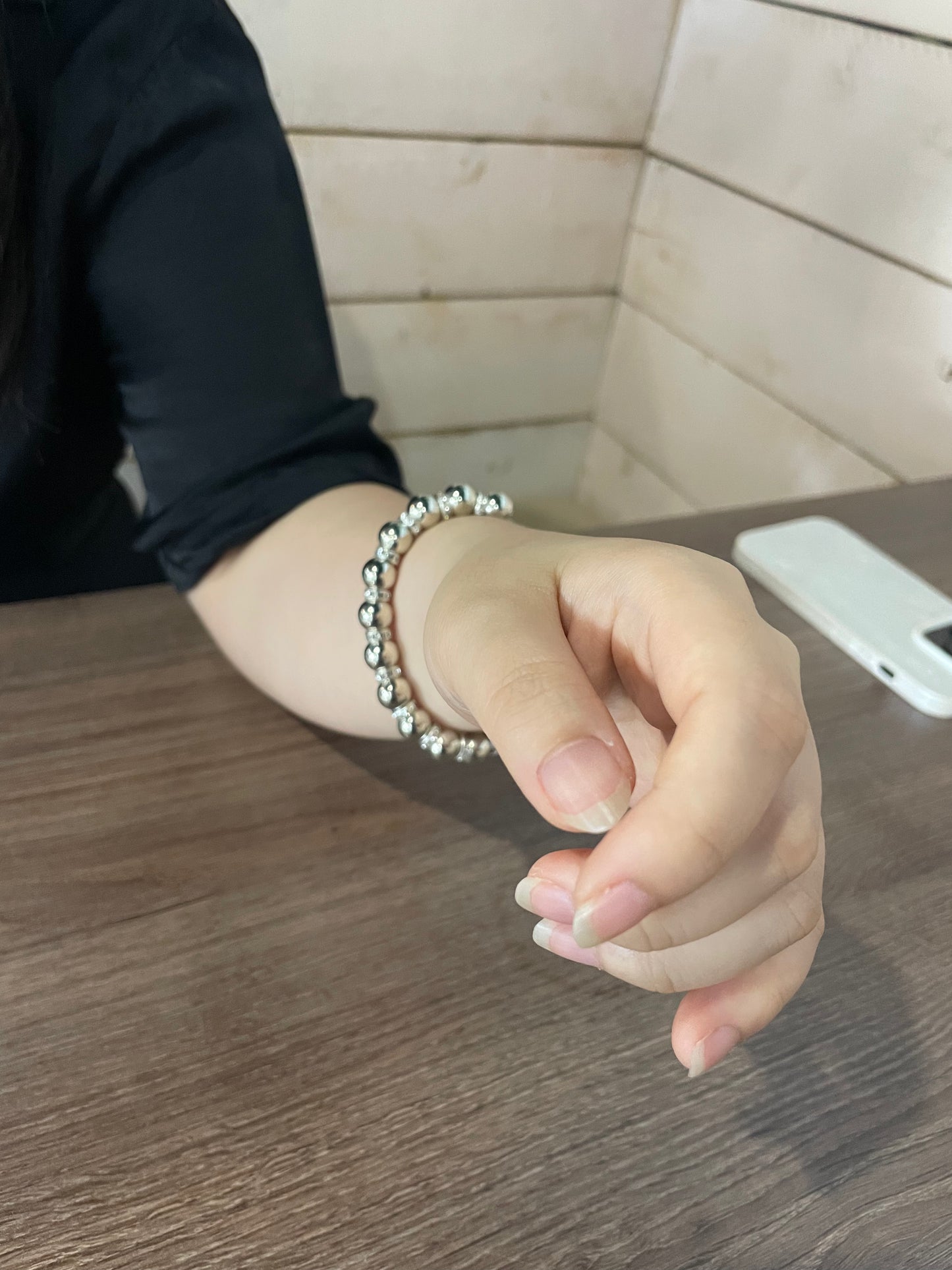 Elegant Silver Bead Bracelet โจ | Timeless Handmade Jewelry for Special Moments / ์ค๋ฒํค ๋น์ฆ ํ์ฐ โจ | ์ฐ์ํ ์๊ณต์ ์ฃผ์ผ๋ฆฌ