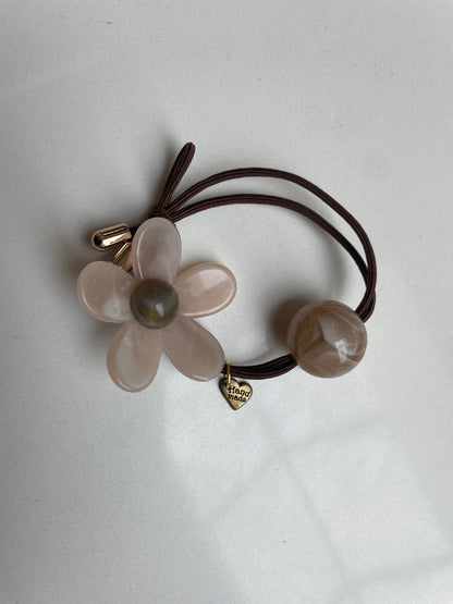 6cm - Handmade Flower Hairtie, Resin Floral Hair Accessory, Elastic Band with Bead, Cute Gift for Girls & Women, Stylish Hairband for Everyday Use