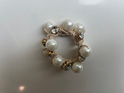 6cm - Elegant Handmade Pearl Hair Tie with Crystal Accents, Stretchy Elastic Hair Accessory, Chic and Stylish Hair Band, Perfect for Any Occasion