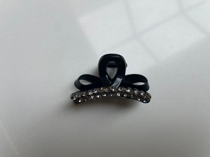 5cm - Handmade Black Bow Hair Clip with White Flower Accent,&nbsp;Elegant Hair Accessory with Crystal Rhinestones,&nbsp;Luxury Hair Claw Clip for Everyday and Special Occasions
