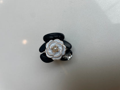 3cm - Elegant Handmade Black Rose Hair Clip, Classic Pearl Accent, Crystal Detail, Stylish Accessory for Women and Girls