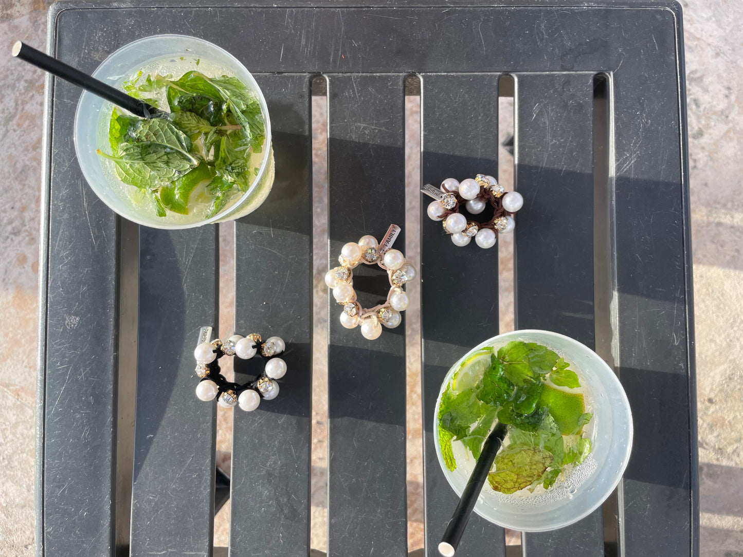 6cm - Elegant Handmade Pearl Hair Tie with Crystal Accents, Stretchy Elastic Hair Accessory, Chic and Stylish Hair Band, Perfect for Any Occasion