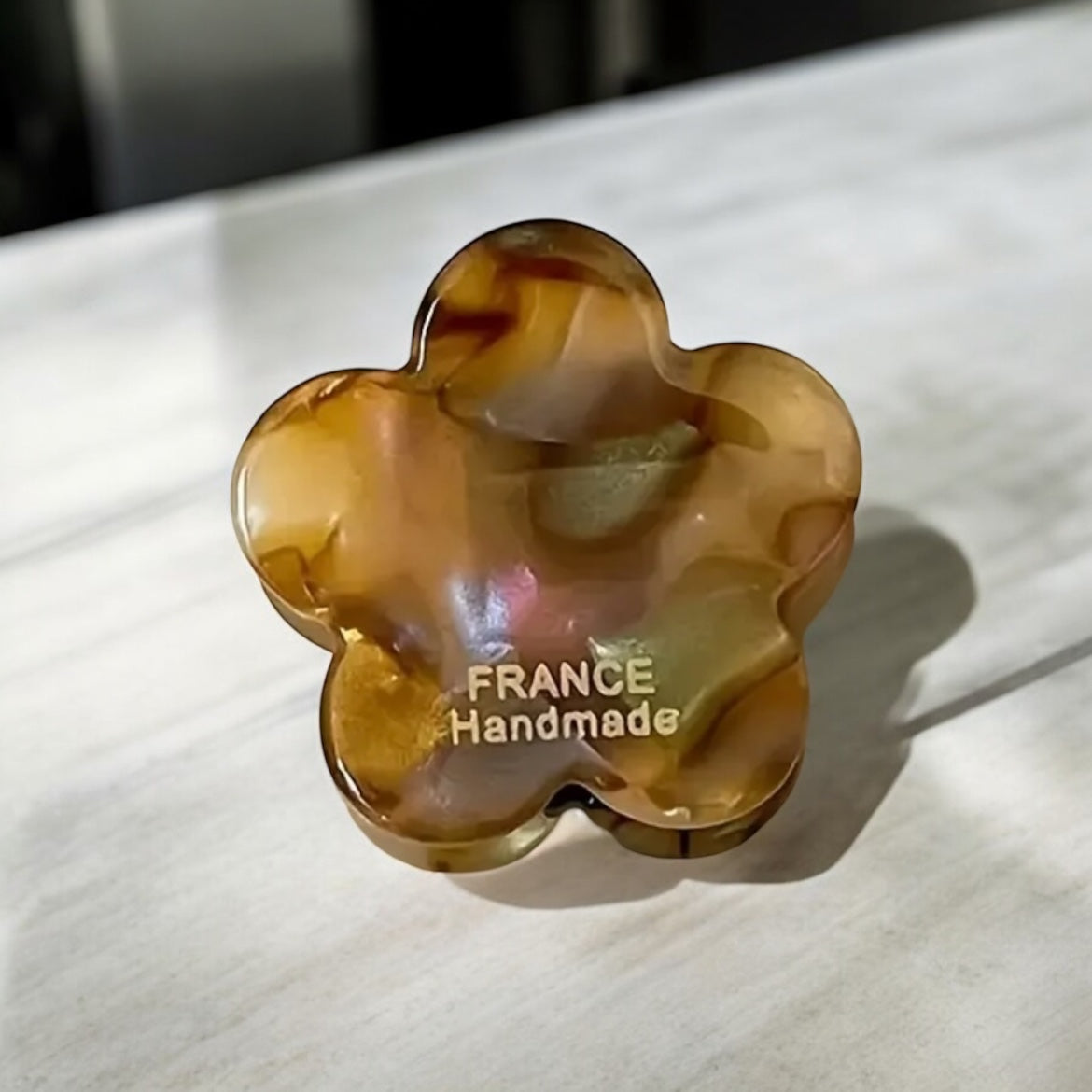 2.5cm/0.984in - French-Inspired Mini Flower Hair Claw