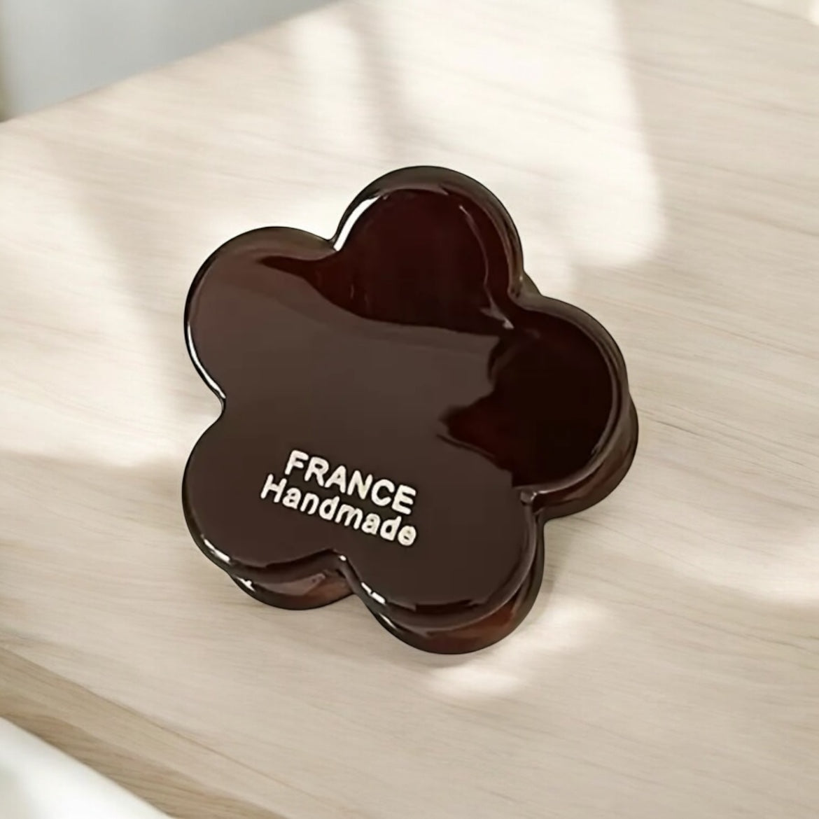 2.5cm/0.984in - French-Inspired Mini Flower Hair Claw